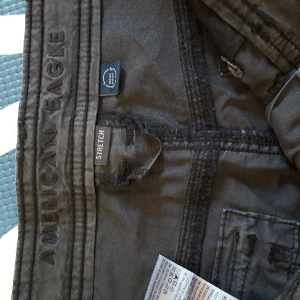 American Eagle low rise flare cargo never worn - Picture 6 of 12
